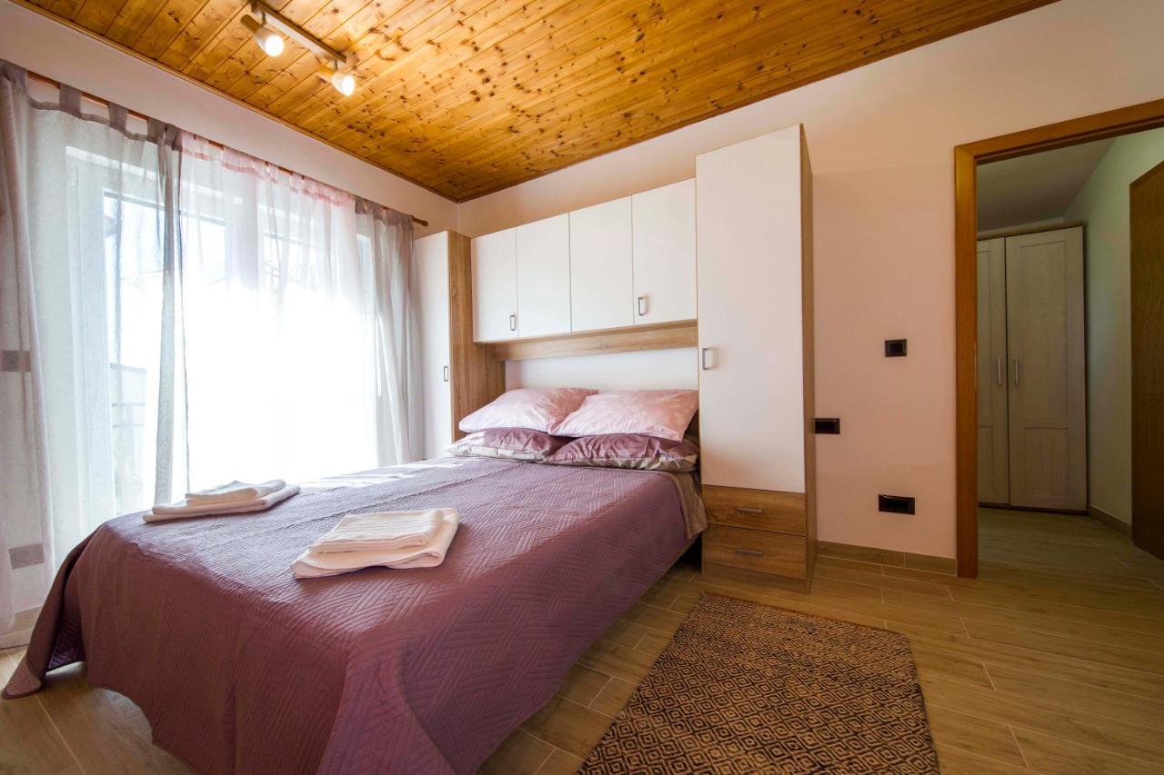 Appartement Ve & Ki à Podstrana Extérieur photo